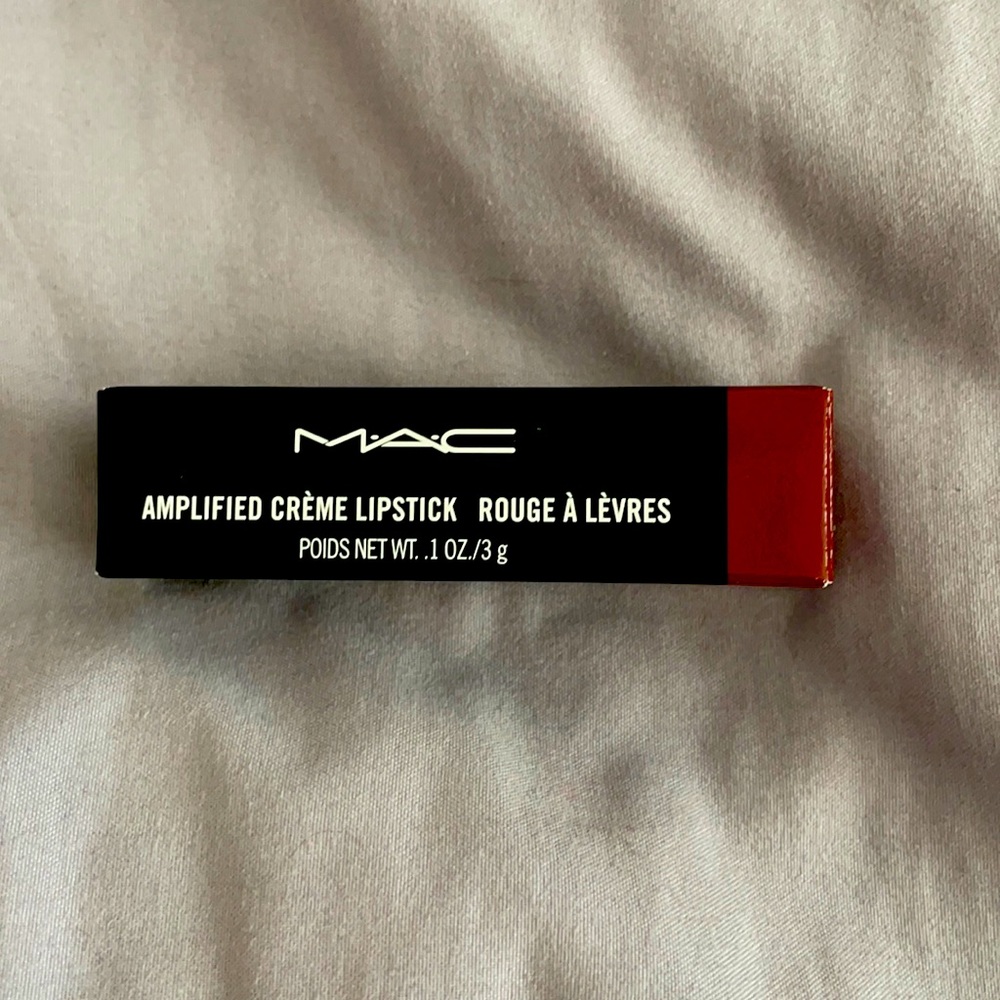 MAC Amplified Crème Lipstick